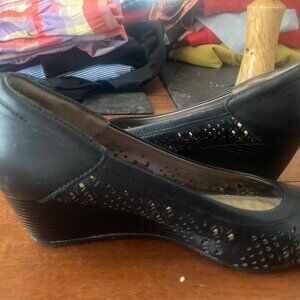 Hush Puppies Black Wedges